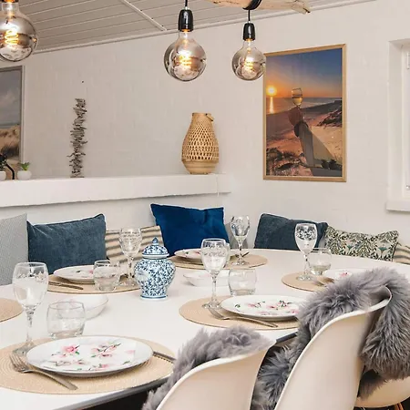 Nyaraló 8 Person In Hvide Sande